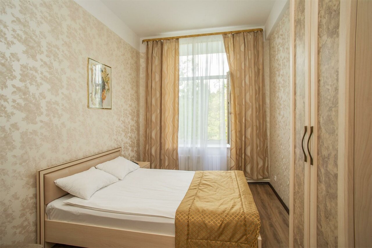 Гостиница Первомайская Москва-53