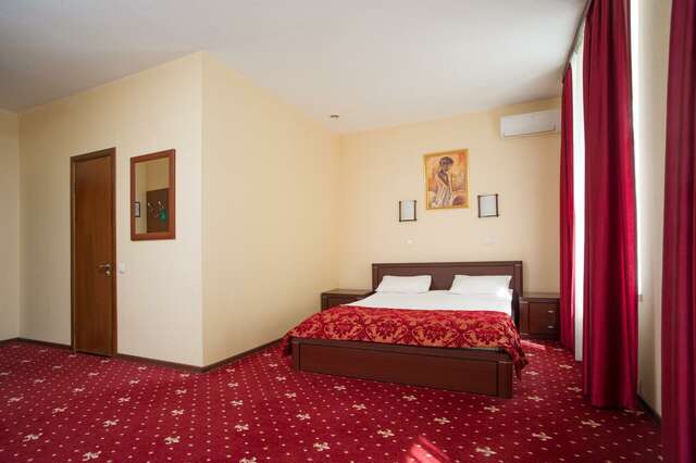 Гостиница Первомайская Москва-80